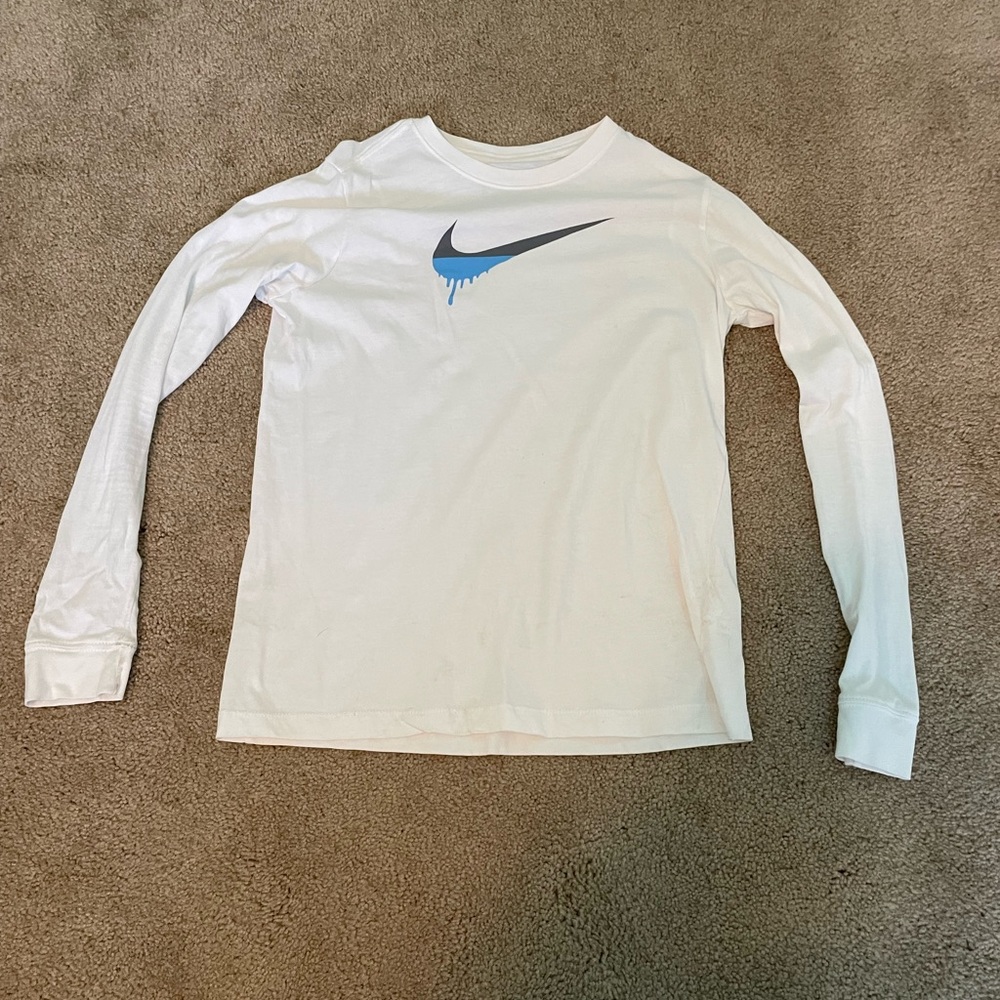 Nike youth XL long sleeve